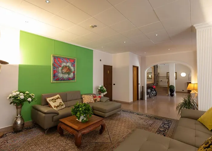 Dei Tigli Otel Angera