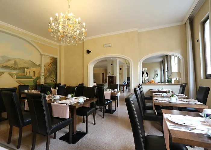 Otel Dei Tigli Angera