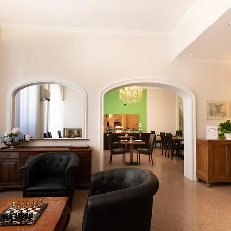 מלון Dei Tigli אנג'רה