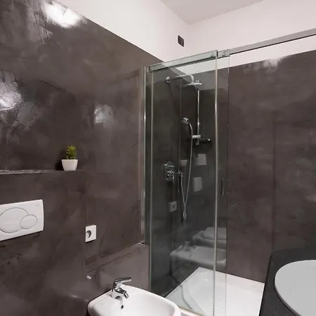 Dei Tigli אנג'רה